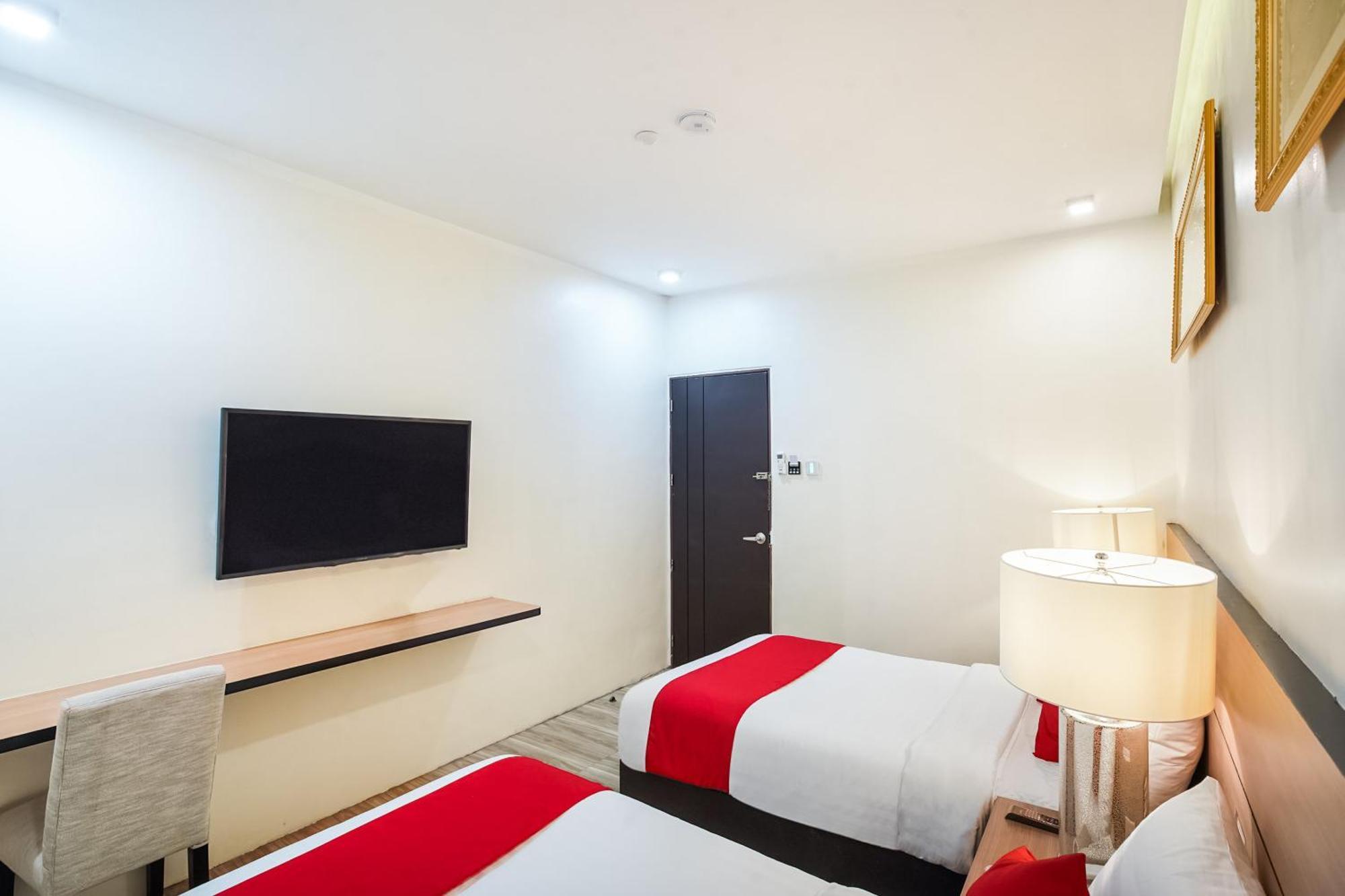 Oyo 489 Casa Mia Hotel Suites General Santos City Exteriér fotografie